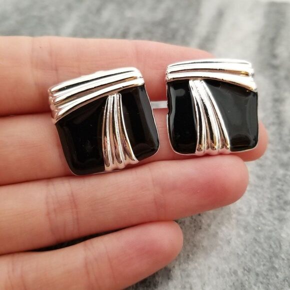 Vintage Black and Silver Tone Square Post Earrings, Retro 80s Style - Picture 4 of 5